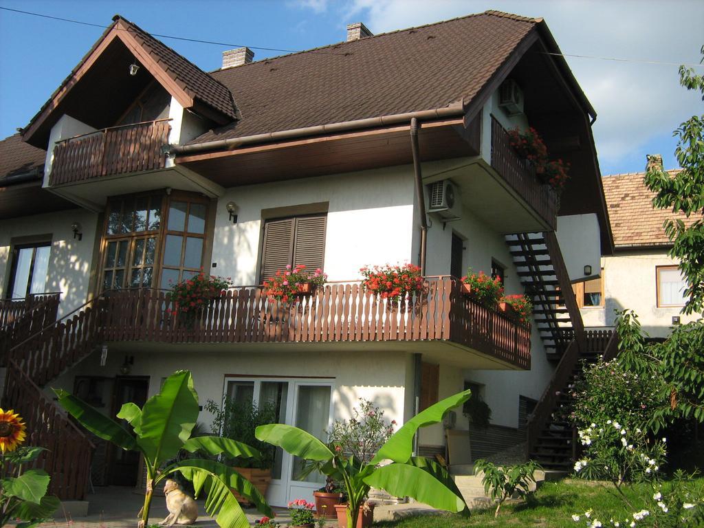 Ibolya Apartmanok Fonyód المظهر الخارجي الصورة